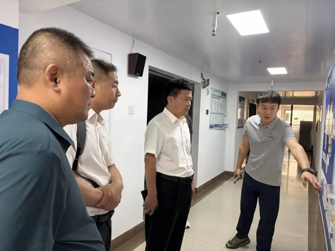 冶金工业信息标准研究院张龙强院长一行莅临青冲新材考察调研